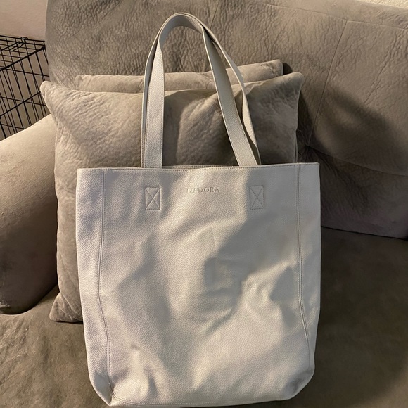 Rare - Pandora Jewelry Official Large Tote - Picture 7 of 7